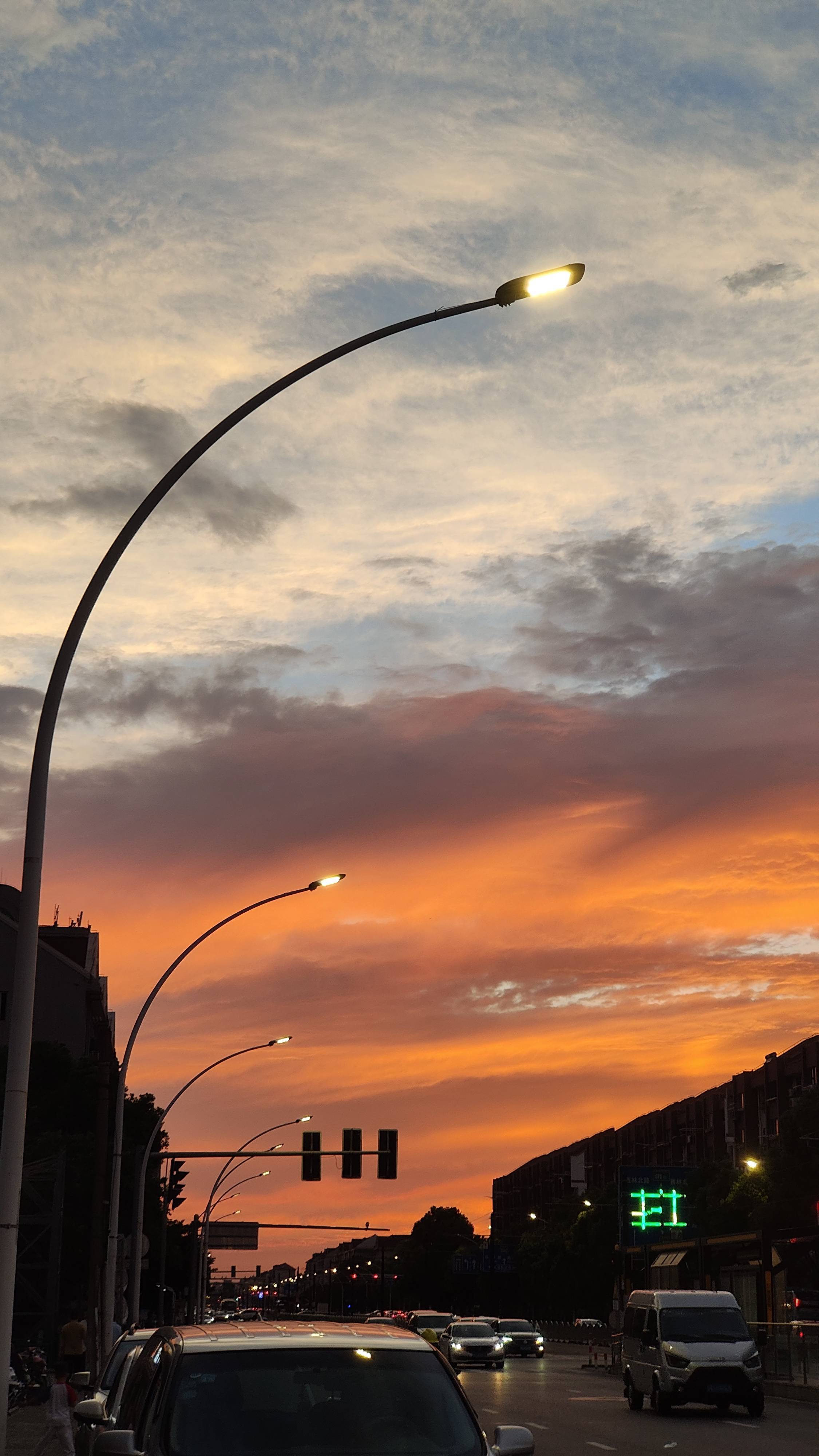 日落沉溺于橘色的海（蹲一枚室友）_1