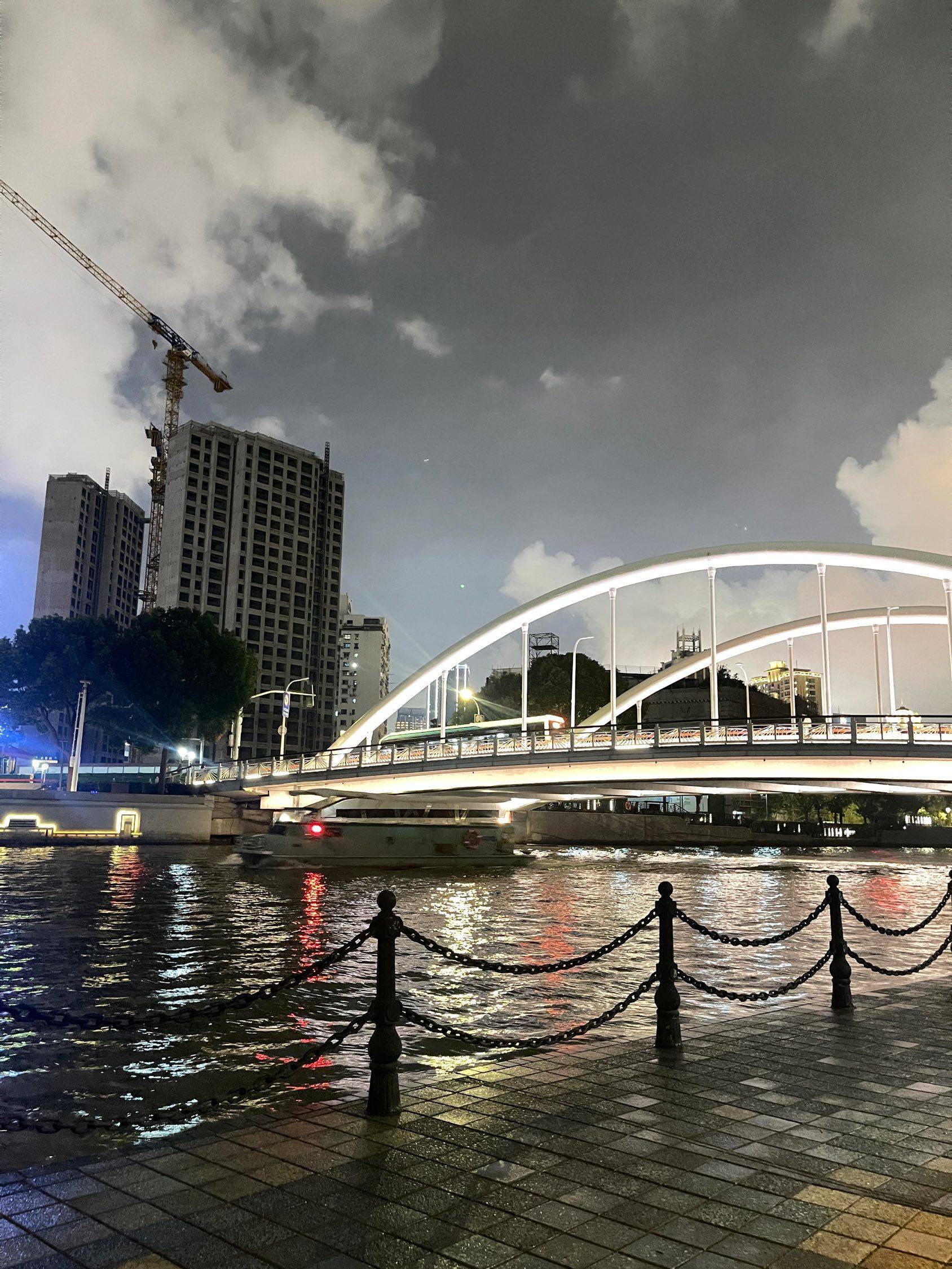 苏州河边运动一下看看🚢_1