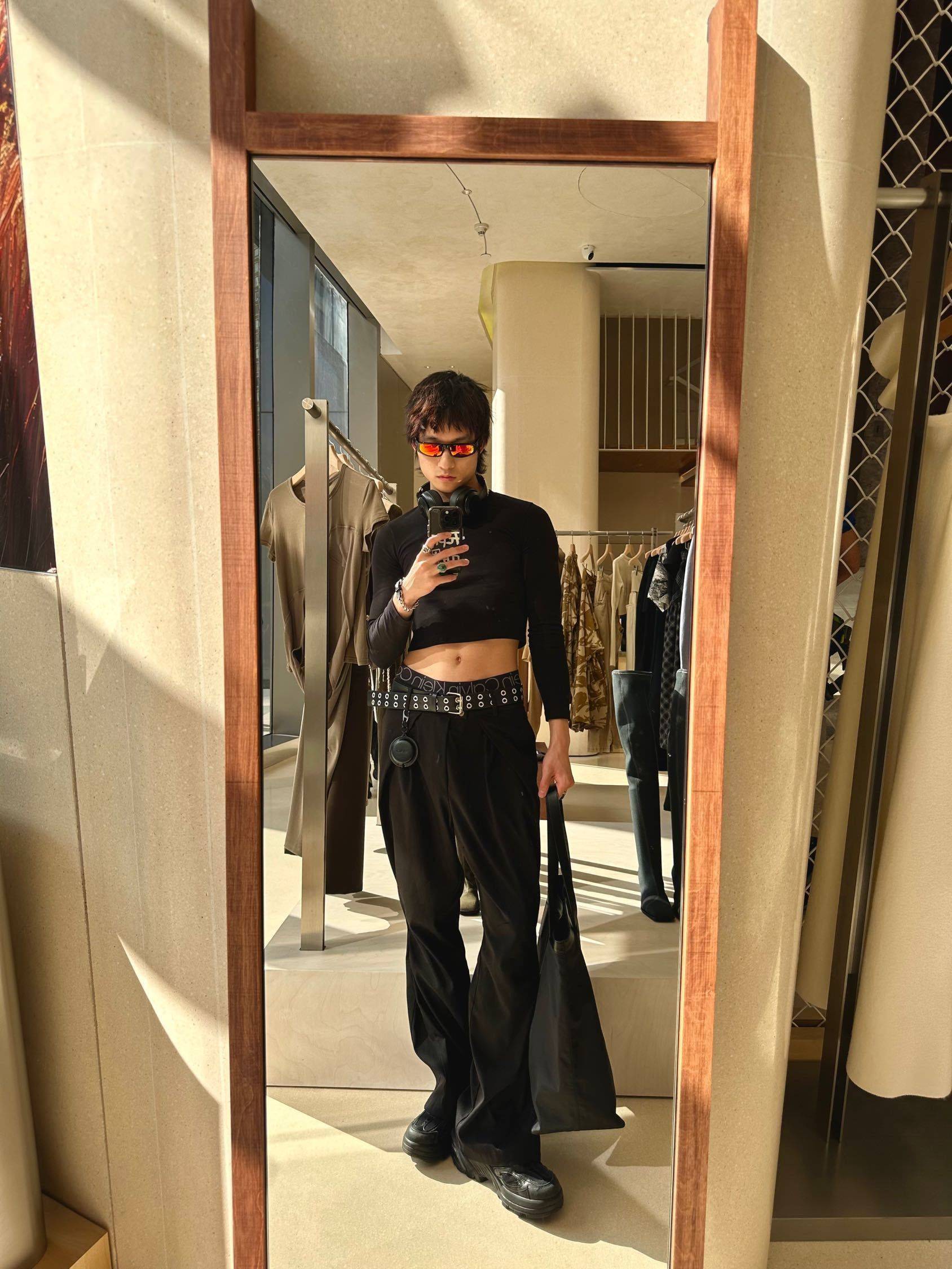 深圳蹲时尚弄潮儿室友