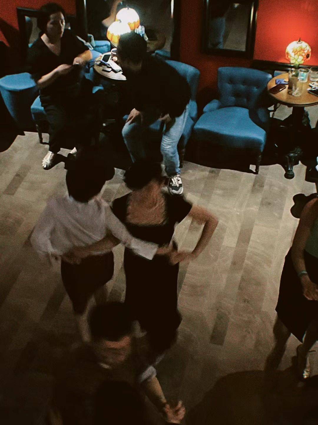 陕西南路老洋房找室友啦~_1