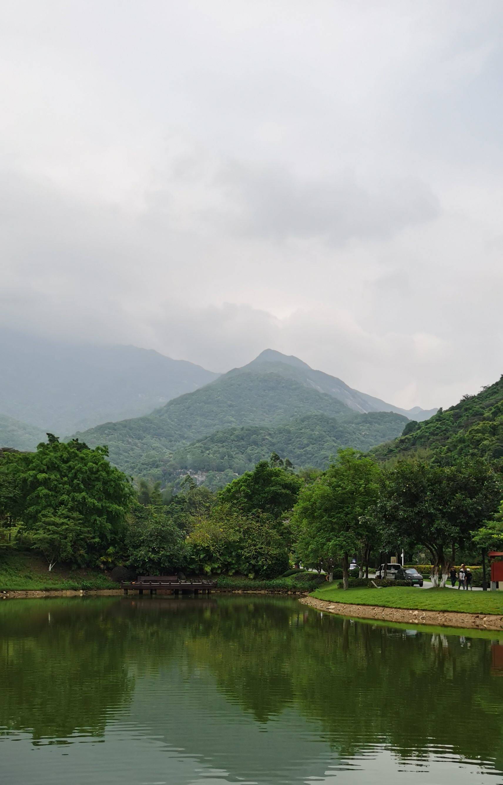 谷雨节，谷雨春光晓，山川黛色青沙⛰️