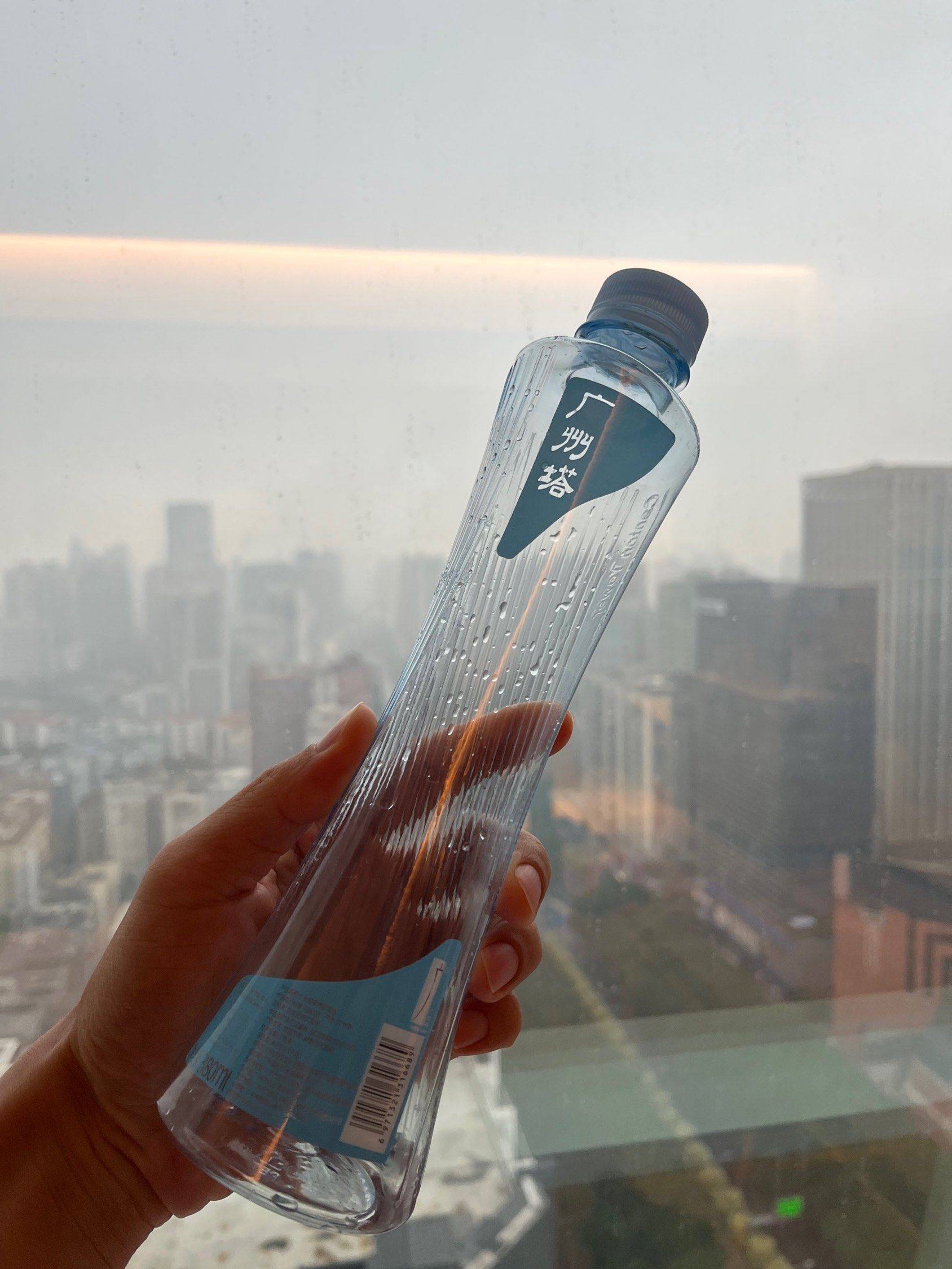 广州塔被我喝完了！