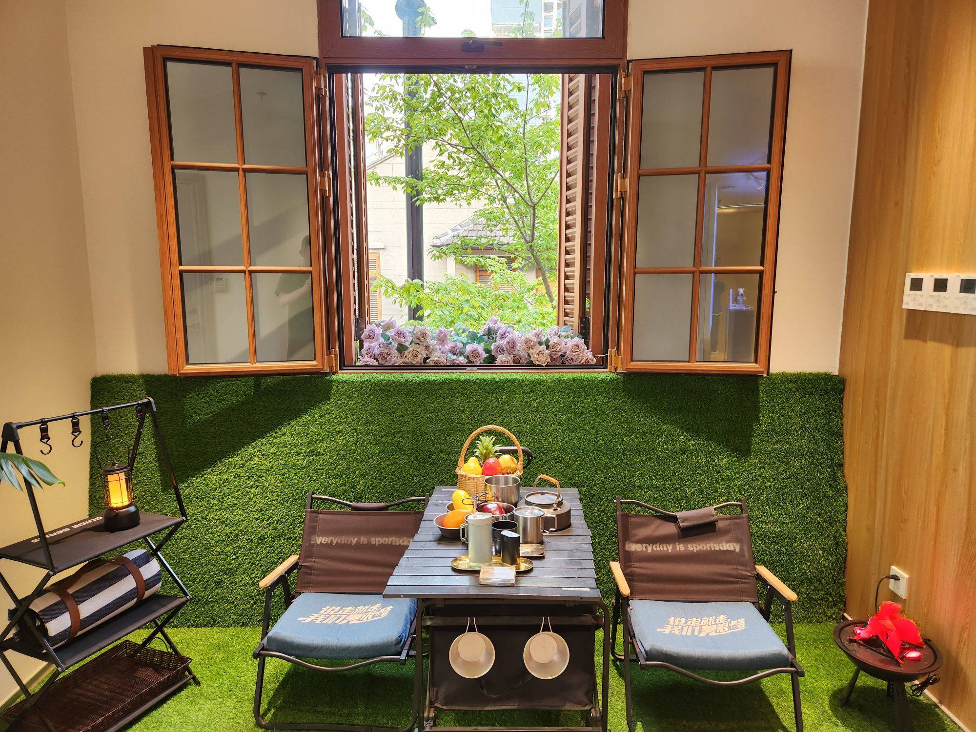 在上海-蹲室友-逛南京西路