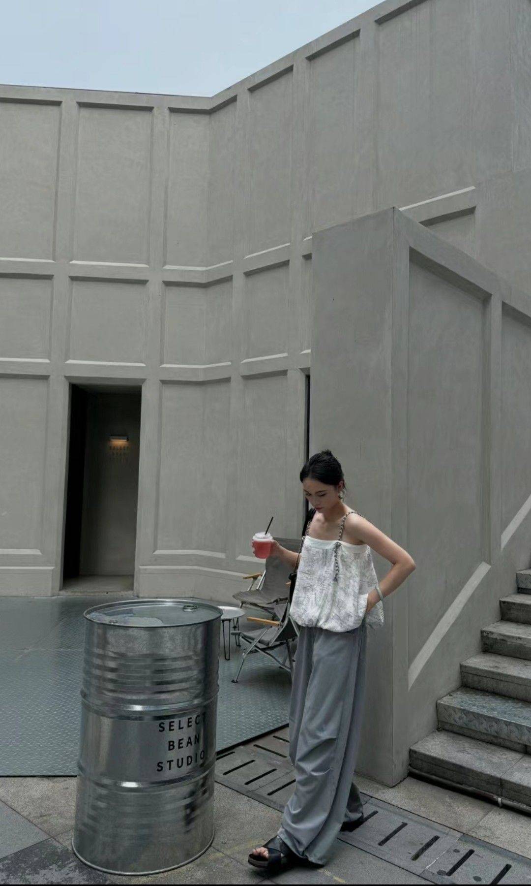 休闲时刻，风都是自由的～ 在线蹲室友 _0