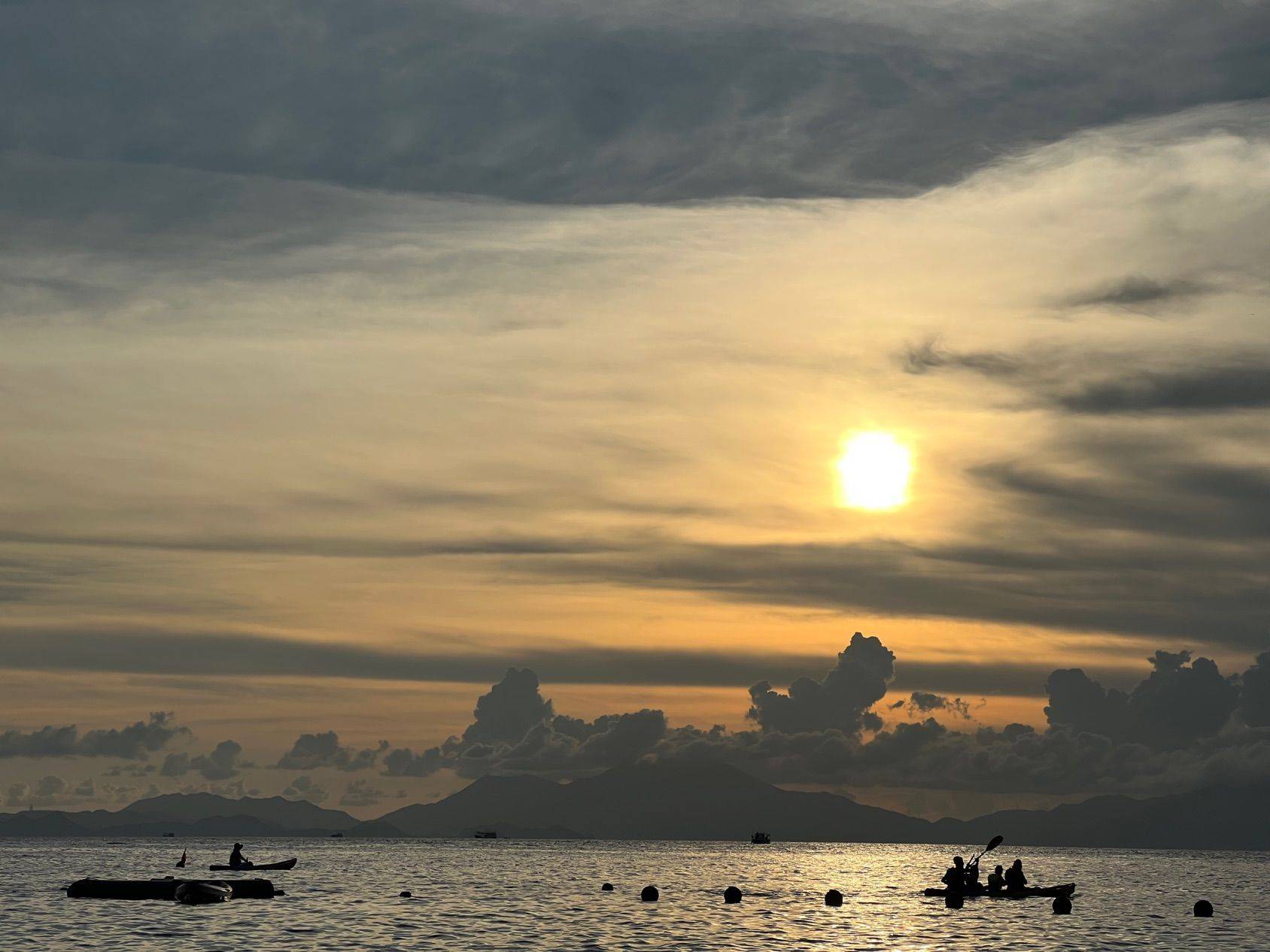 深圳海边的夕阳是真的好看_1