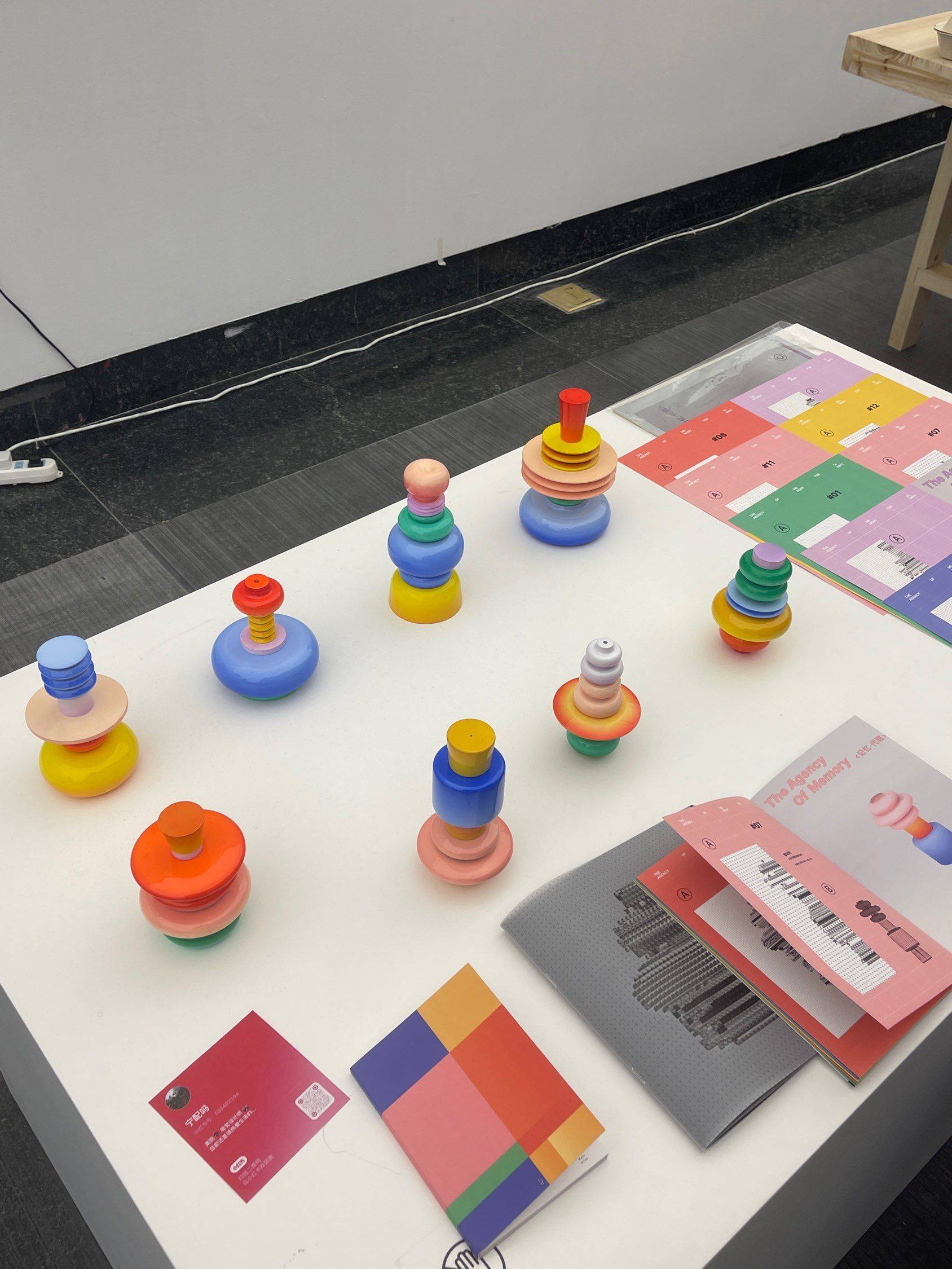 某大学毕业设计展_1