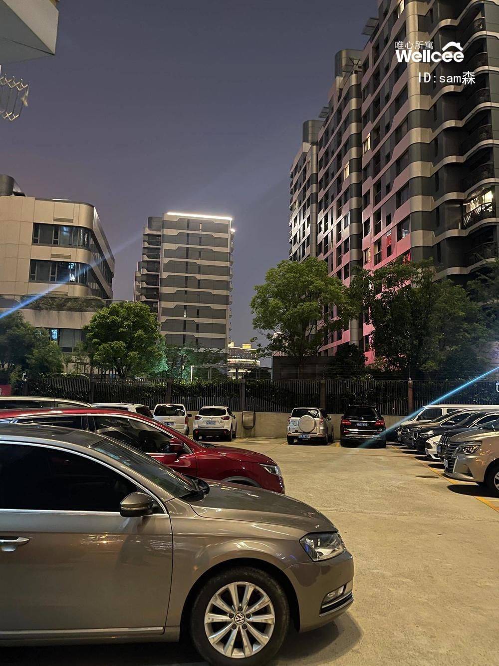 生活出行实在太方便地铁口我们的家_1