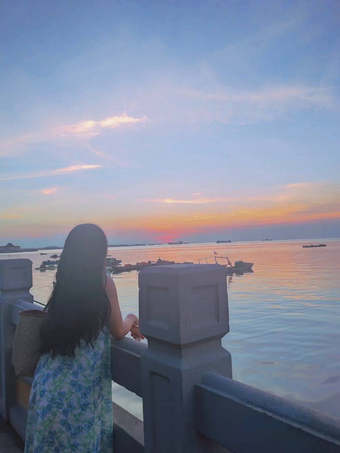 吹着海边的风，想着从前的事 找搭子  