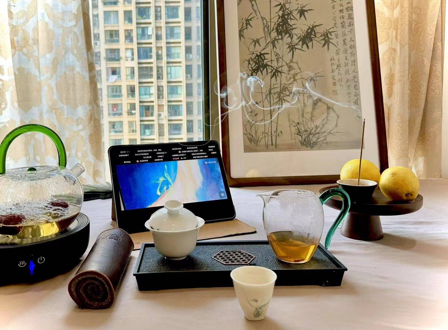 静安｜蹲女室友一枚，在这里我们一起诗酒茶～