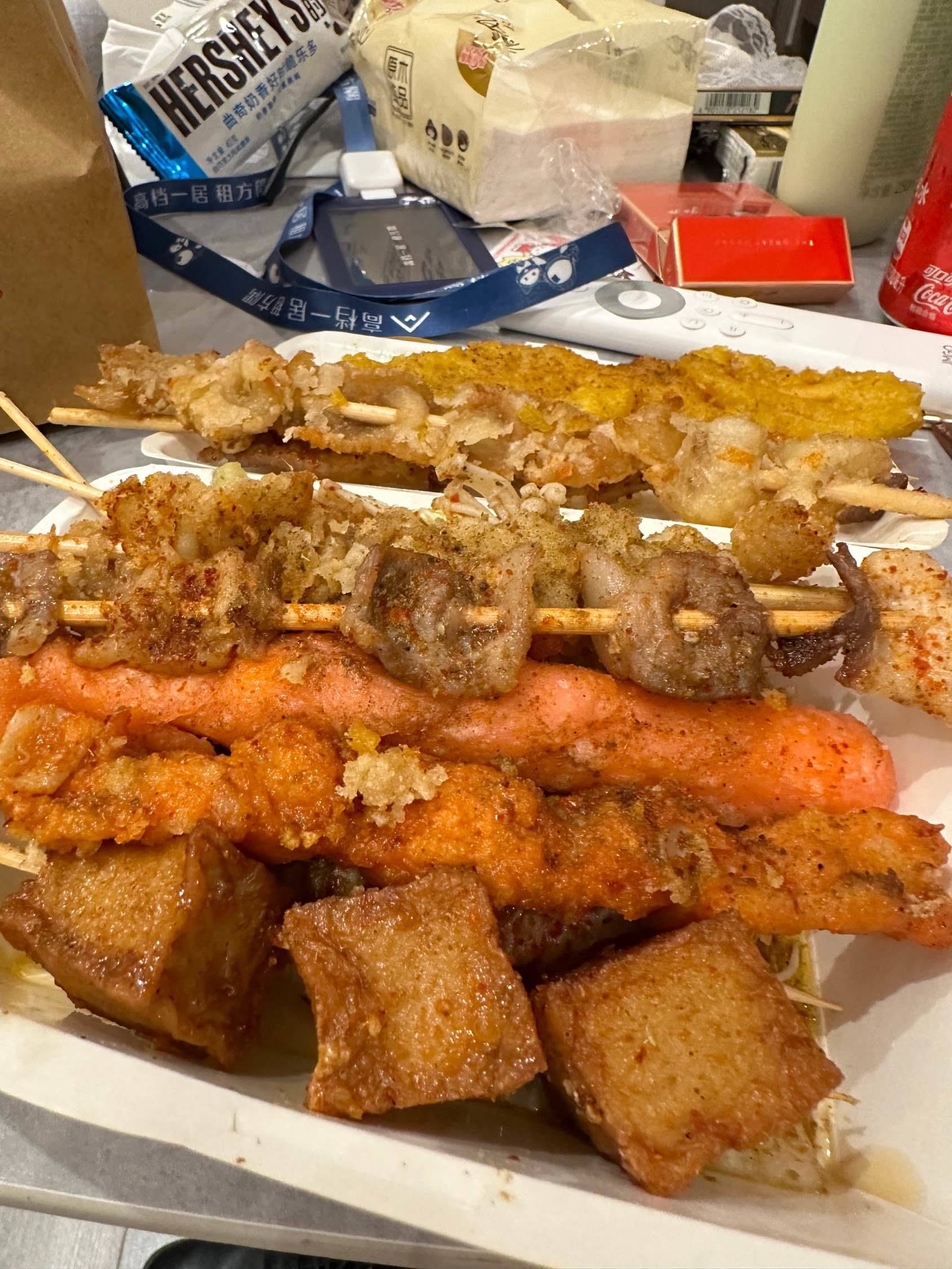 总是喜欢深夜来点_1