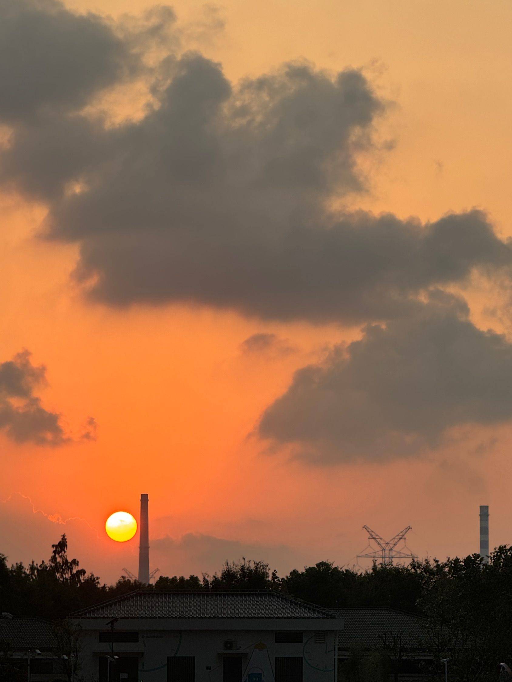 落霞与孤鹜齐飞，秋水共长天一色❤️