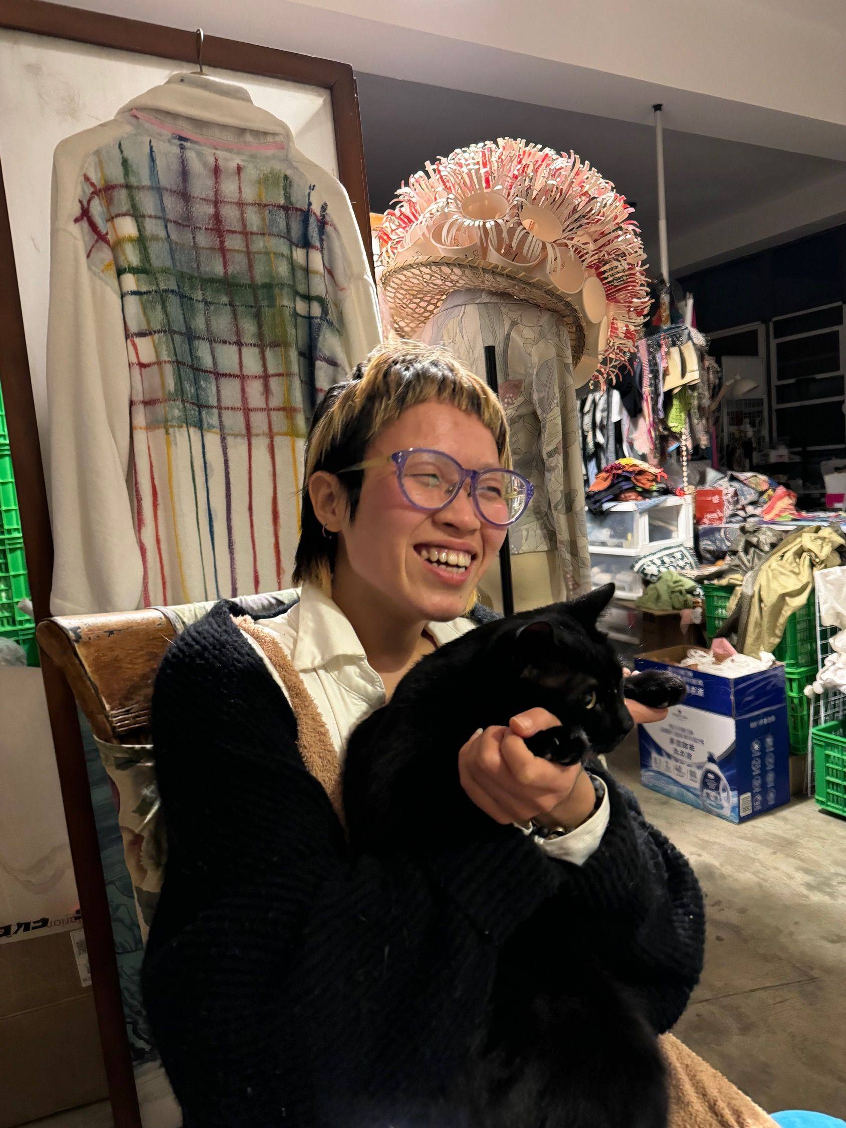 多猫自由职业者 都一枚室友在朱家角
_1