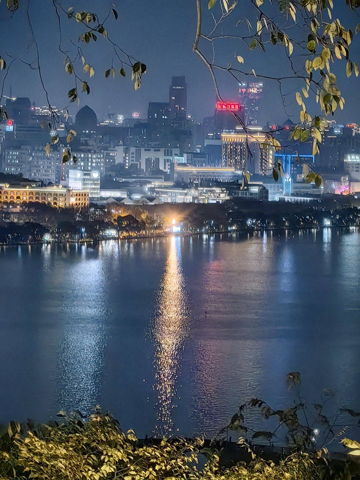 深秋月色撩人_1