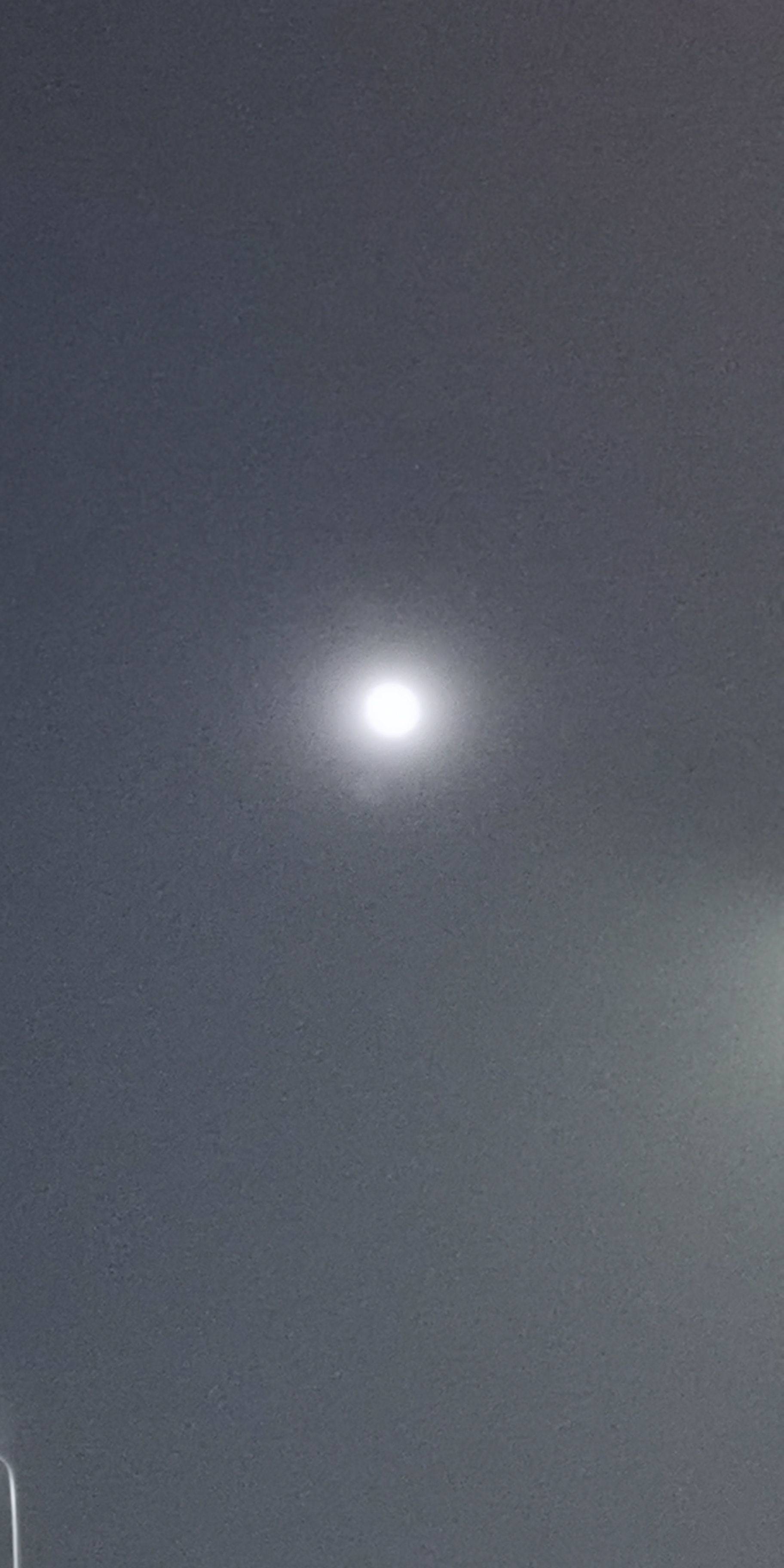 一轮明月 城市唤醒计划  记录吧就现