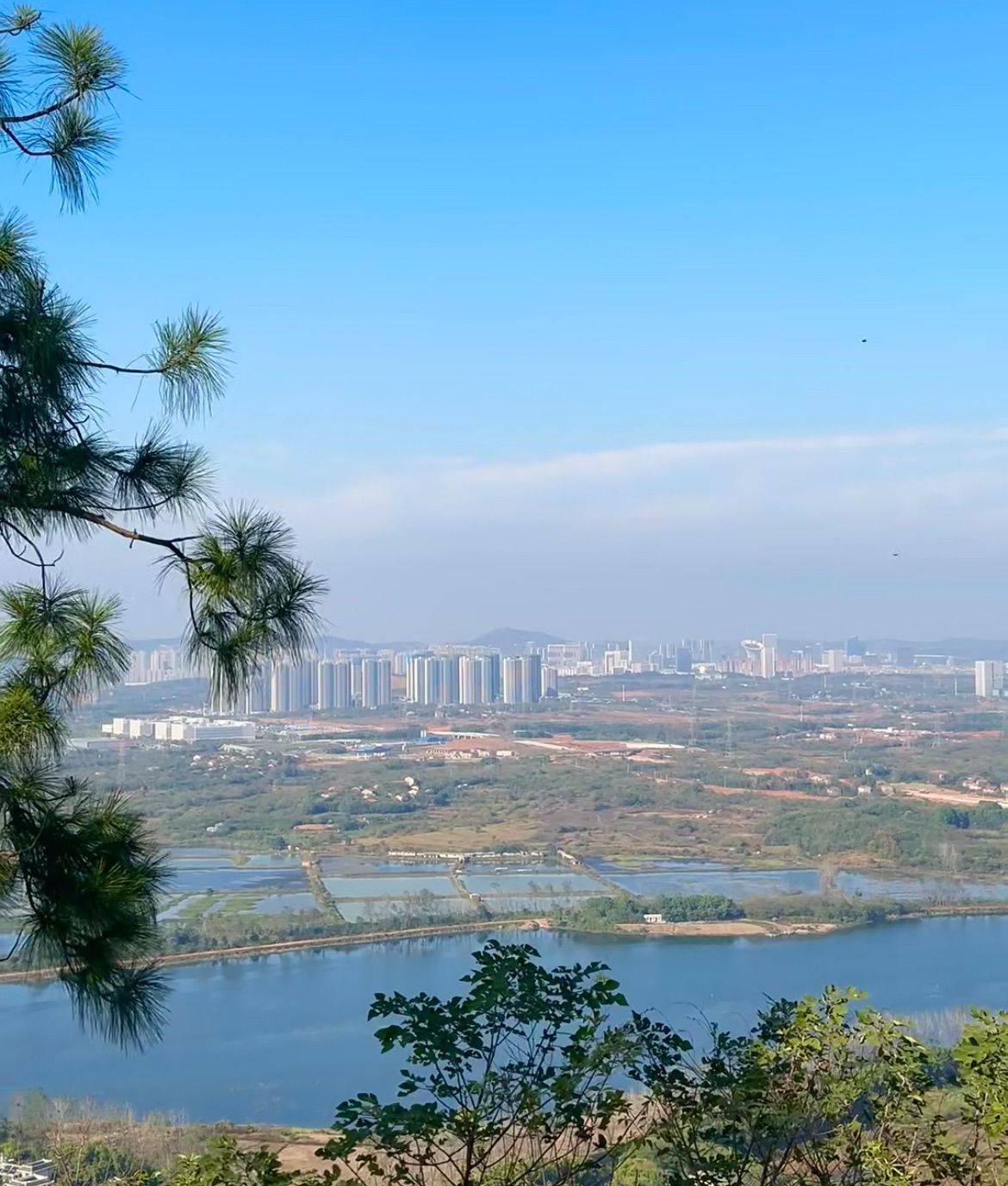 会当凌绝顶，一览众山小！_1