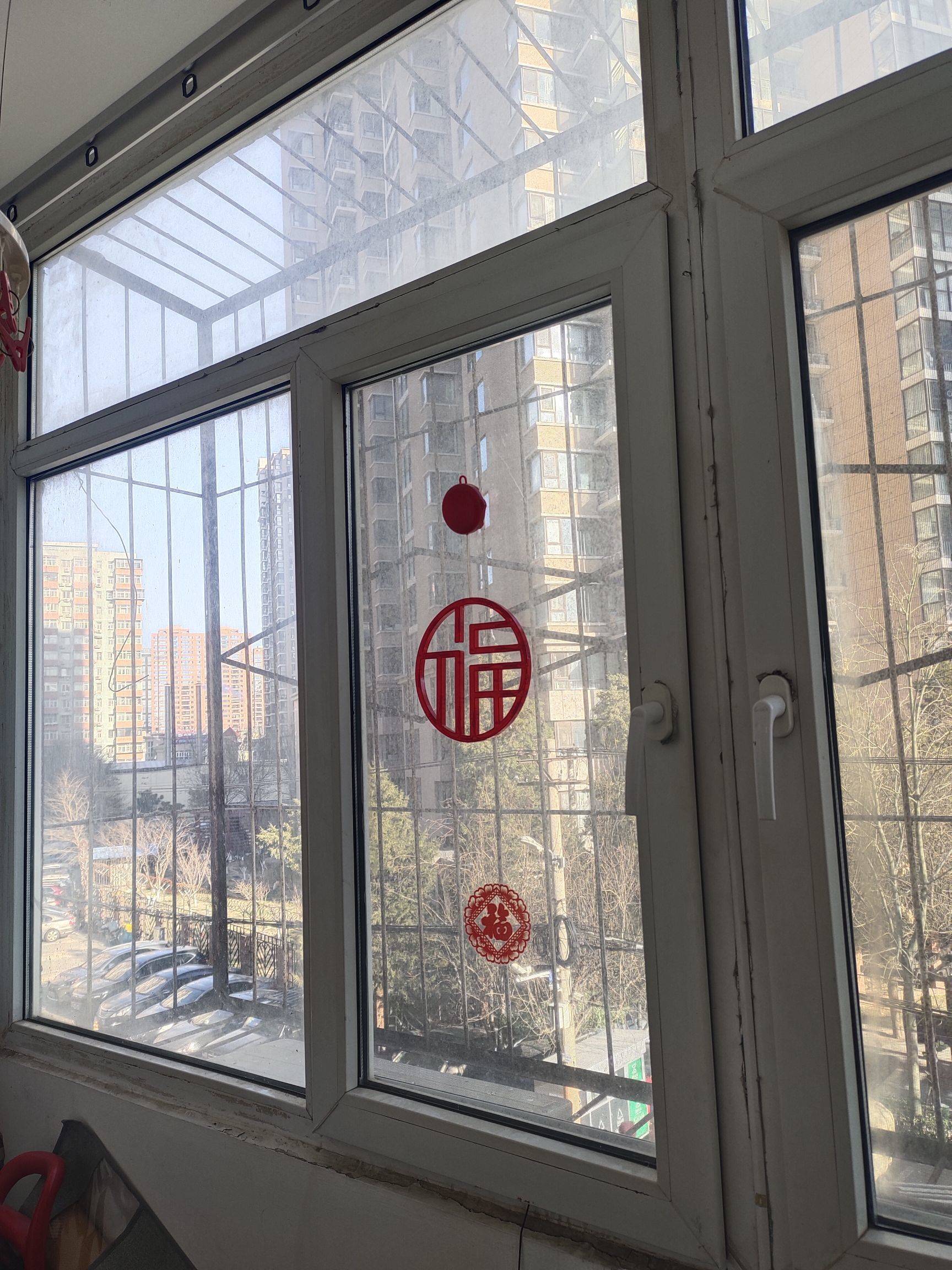 图片中的屋子会腾空_1