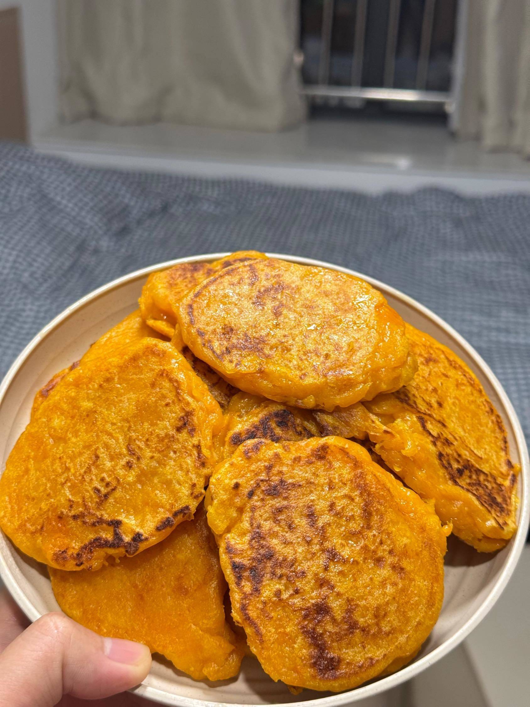 金黄金黄的南瓜饼