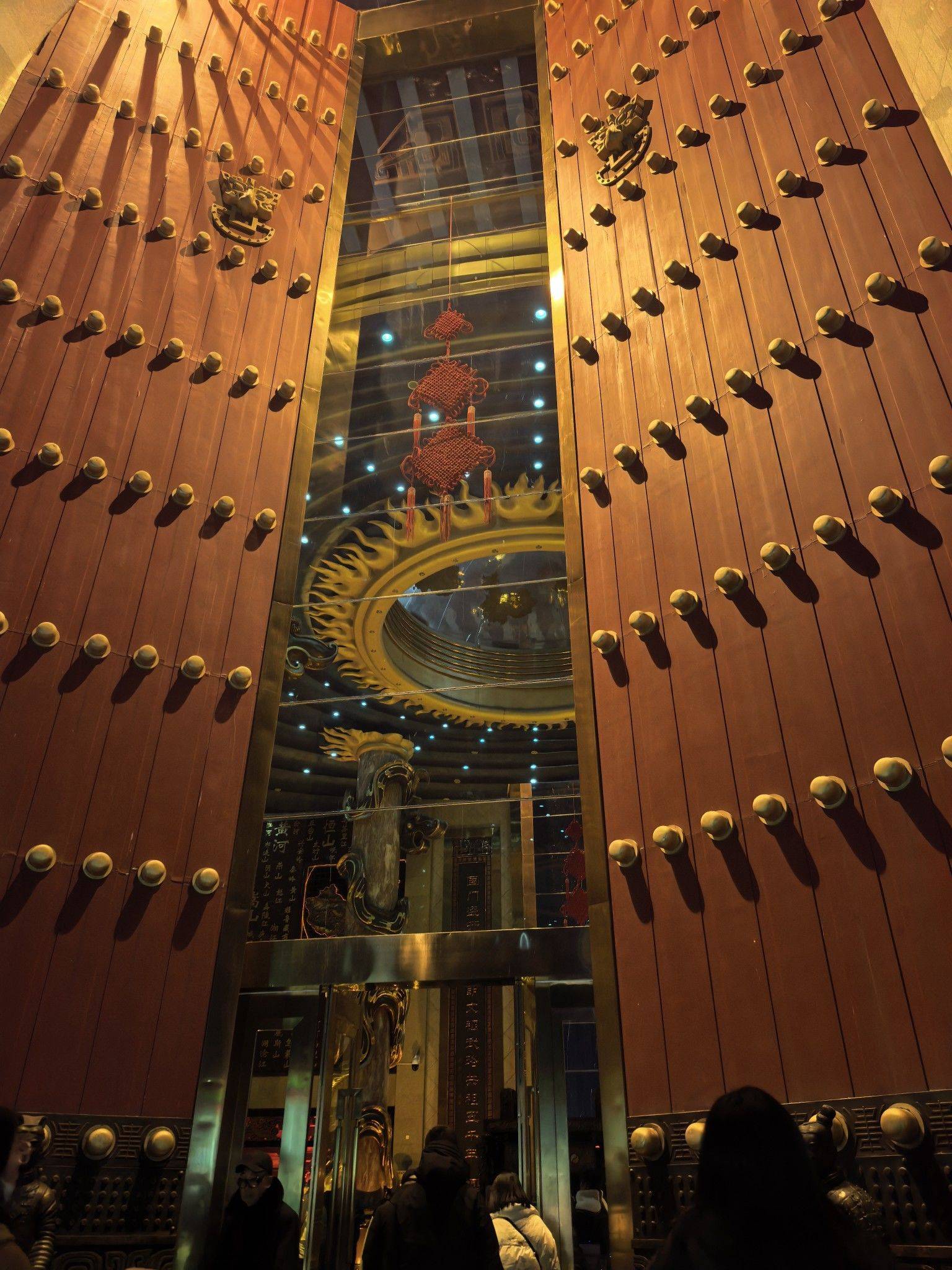 中华第一门华门～打铁花表演_2