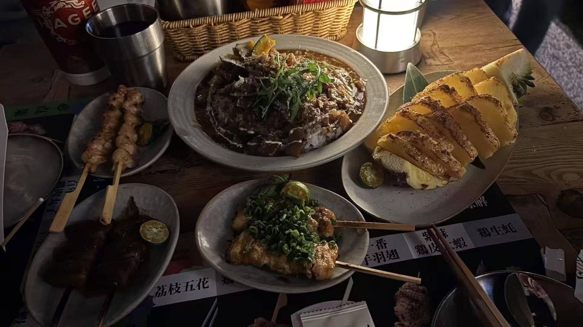 挺有质感的餐厅_2