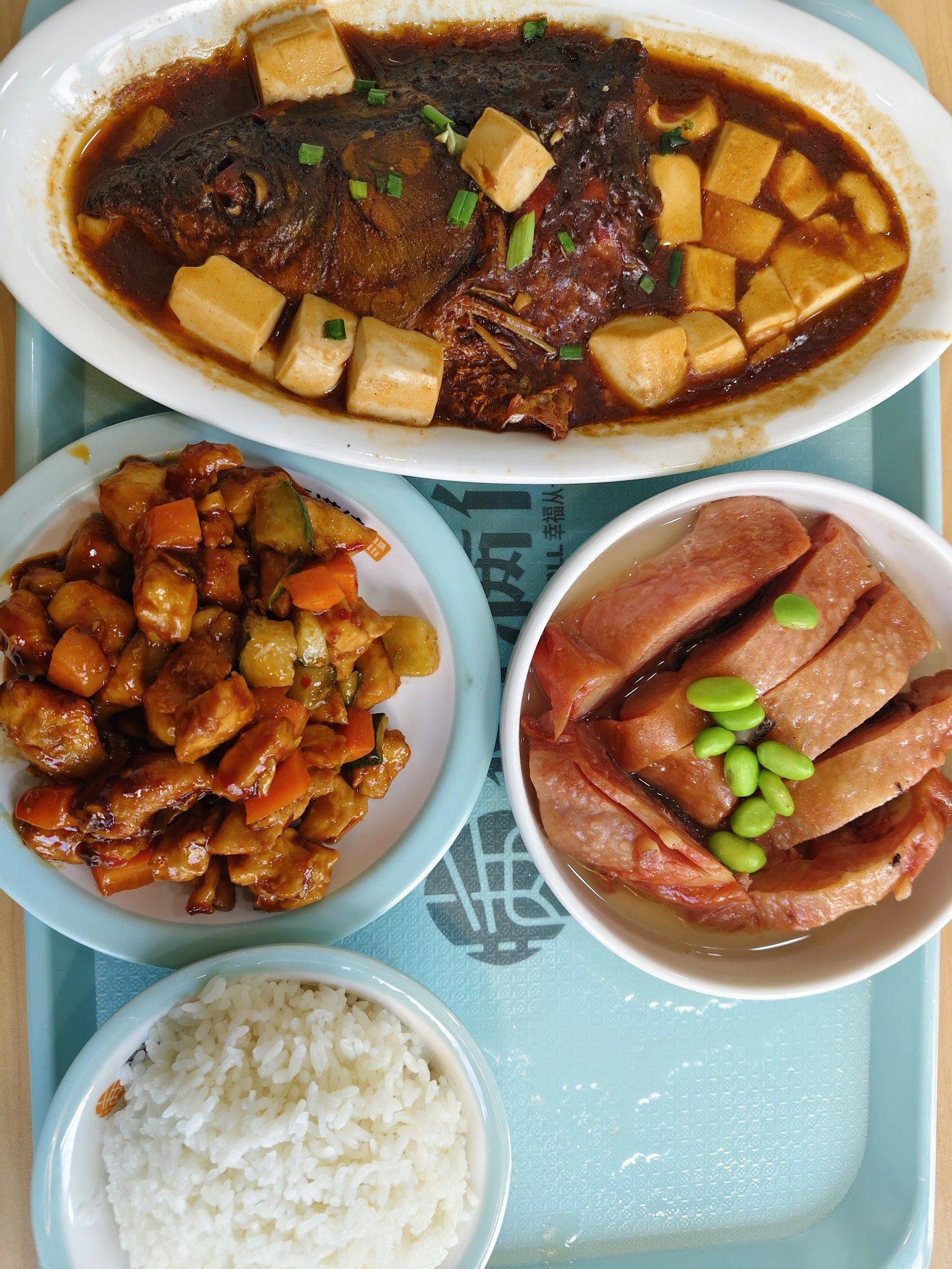 一个人吃是不是有点多了......_2