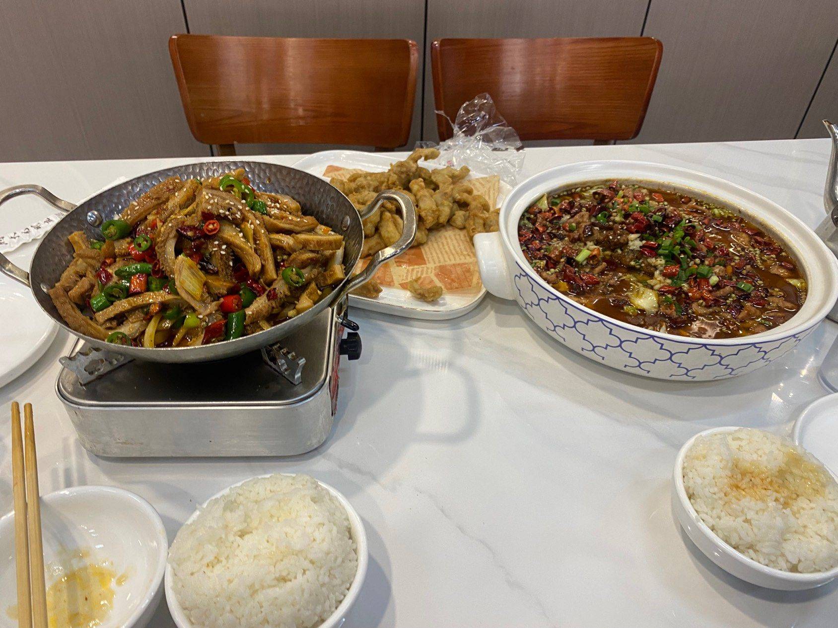 小区门口的饭店真不错！_2