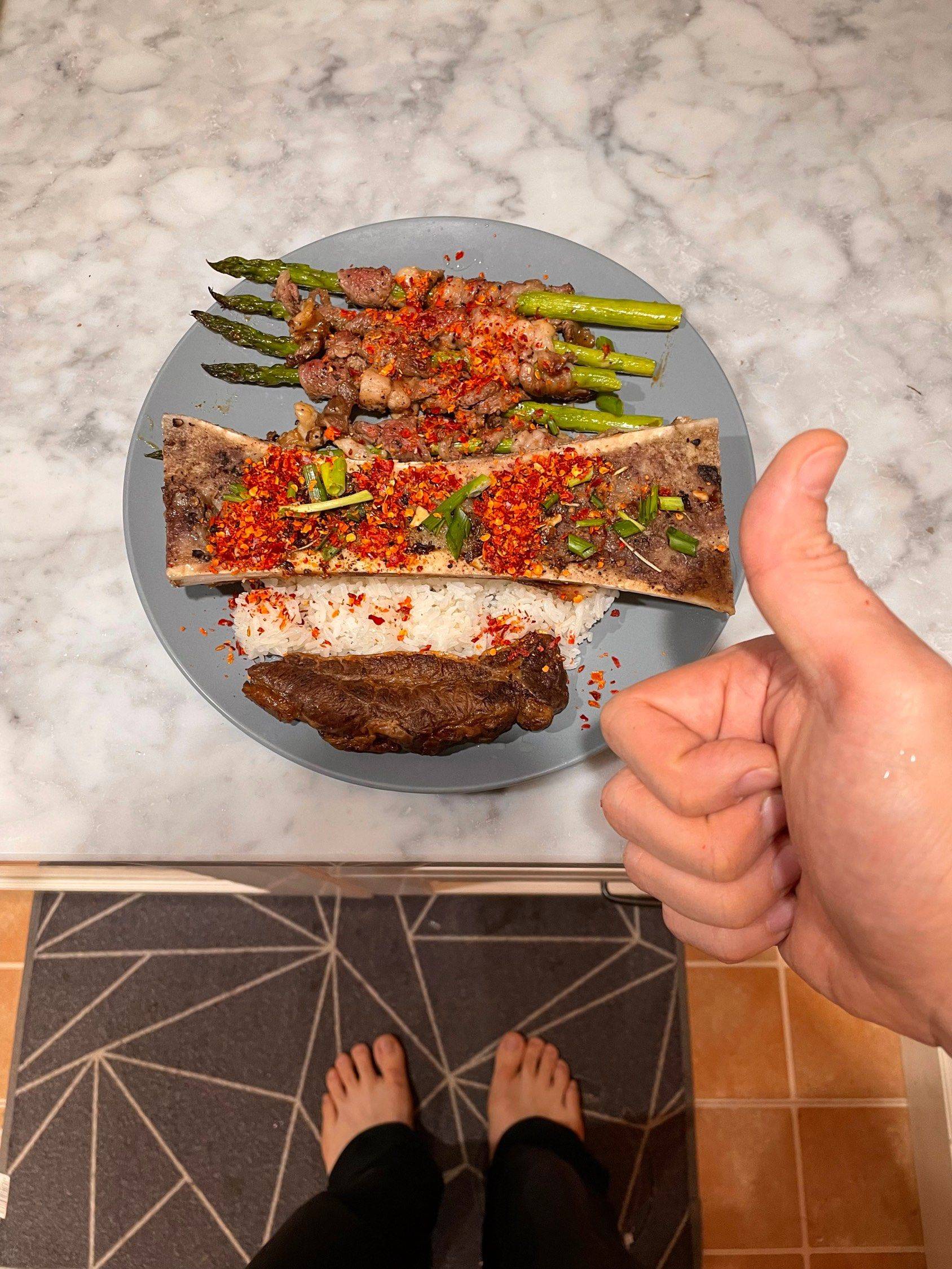 沉迷在自家厨房_1