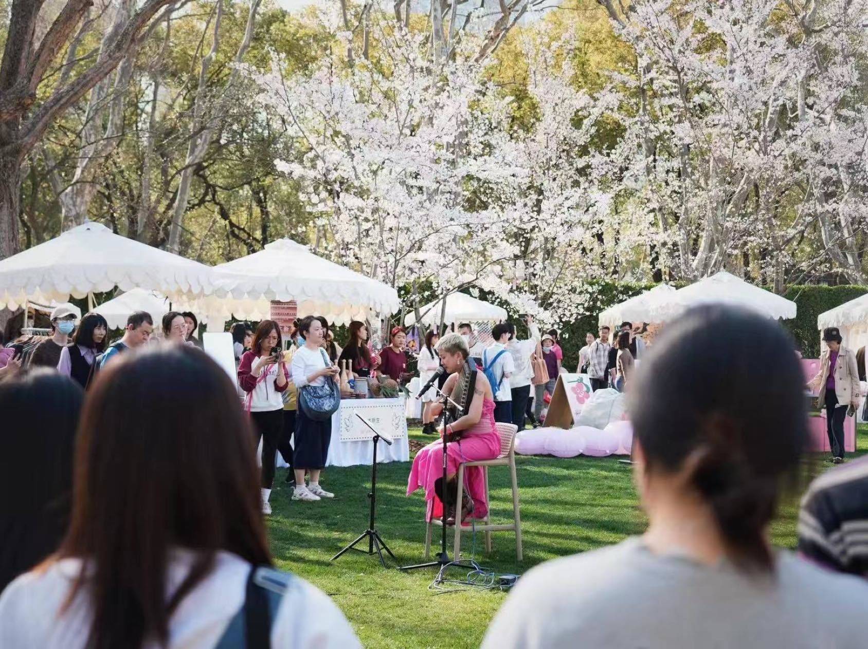 周六来玩,不演戏,不成歌——让声音会演戏!