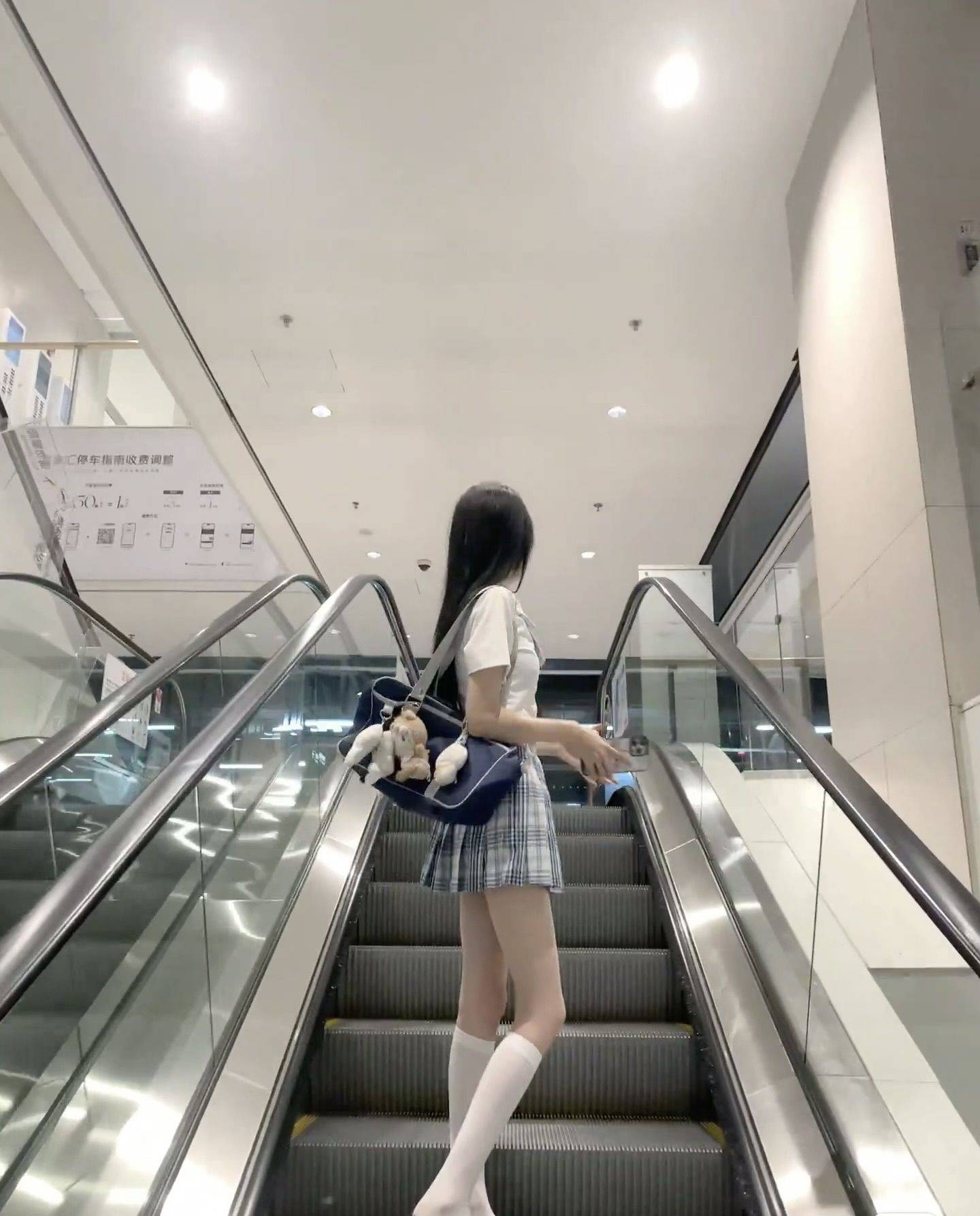 真房东却租不出去(๑°⌓°๑)_4