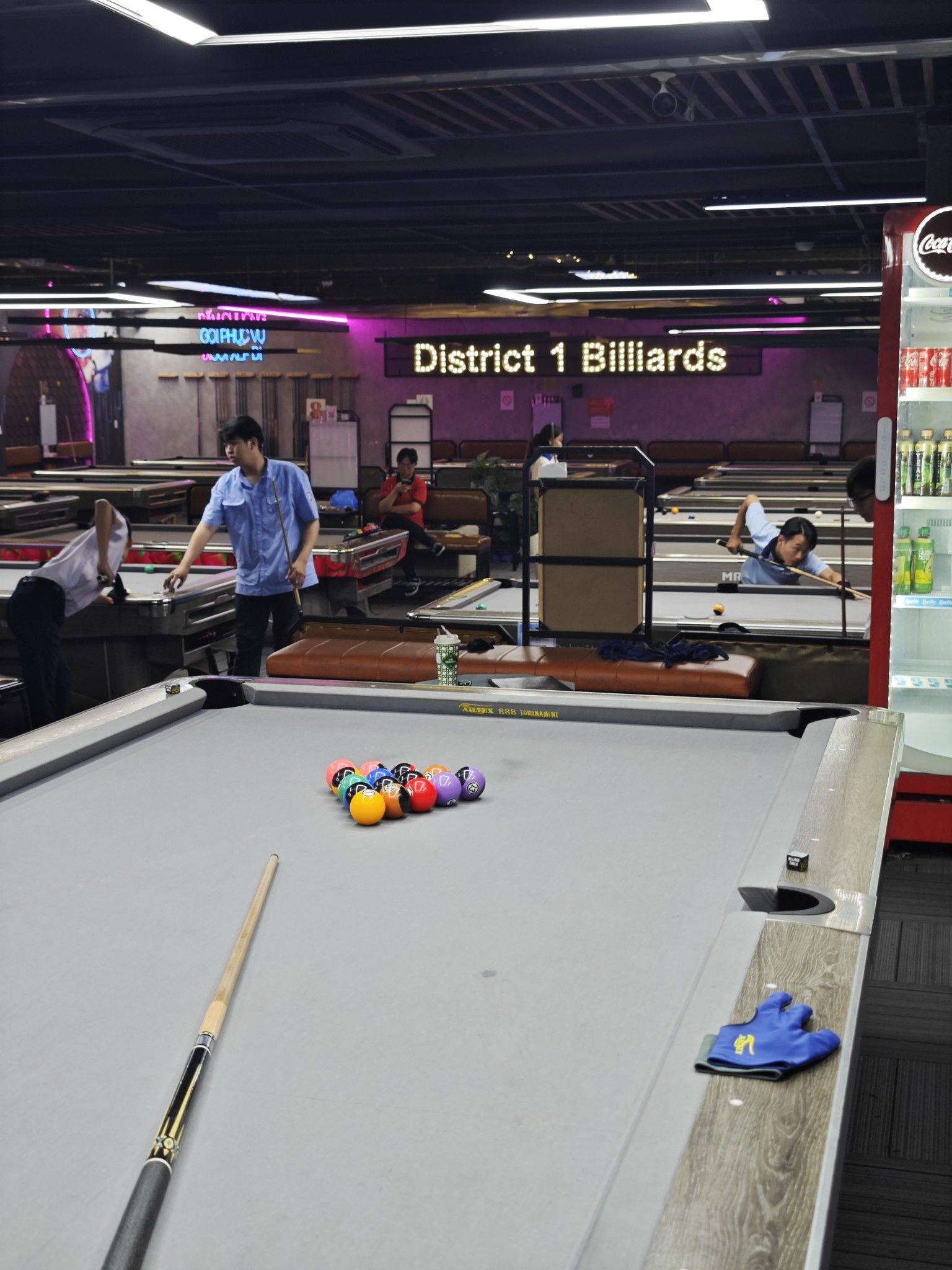 越南桌球房没有助教_1