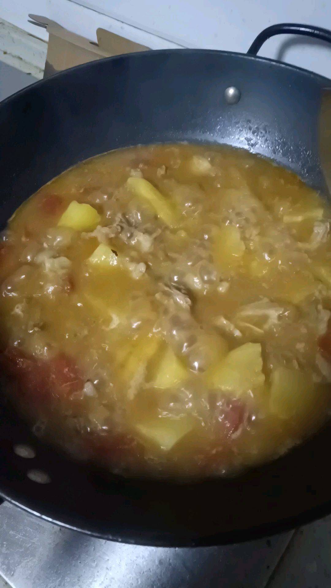  厨房烟火气 牛腩煲，好歹干三碗饭，