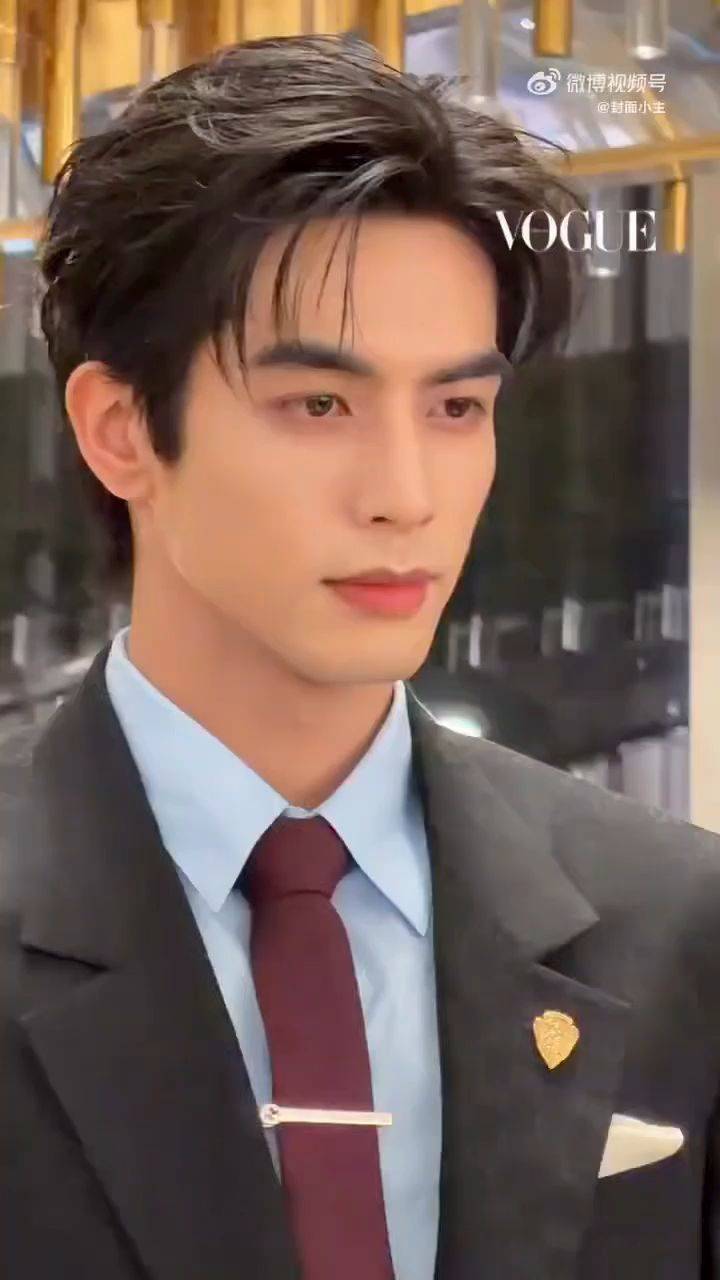 妈妈呀，这都帅成啥样了