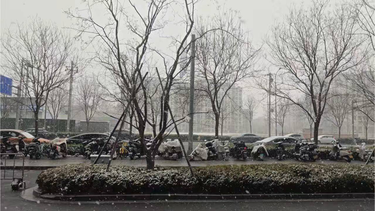 为什么一下雪就会冷