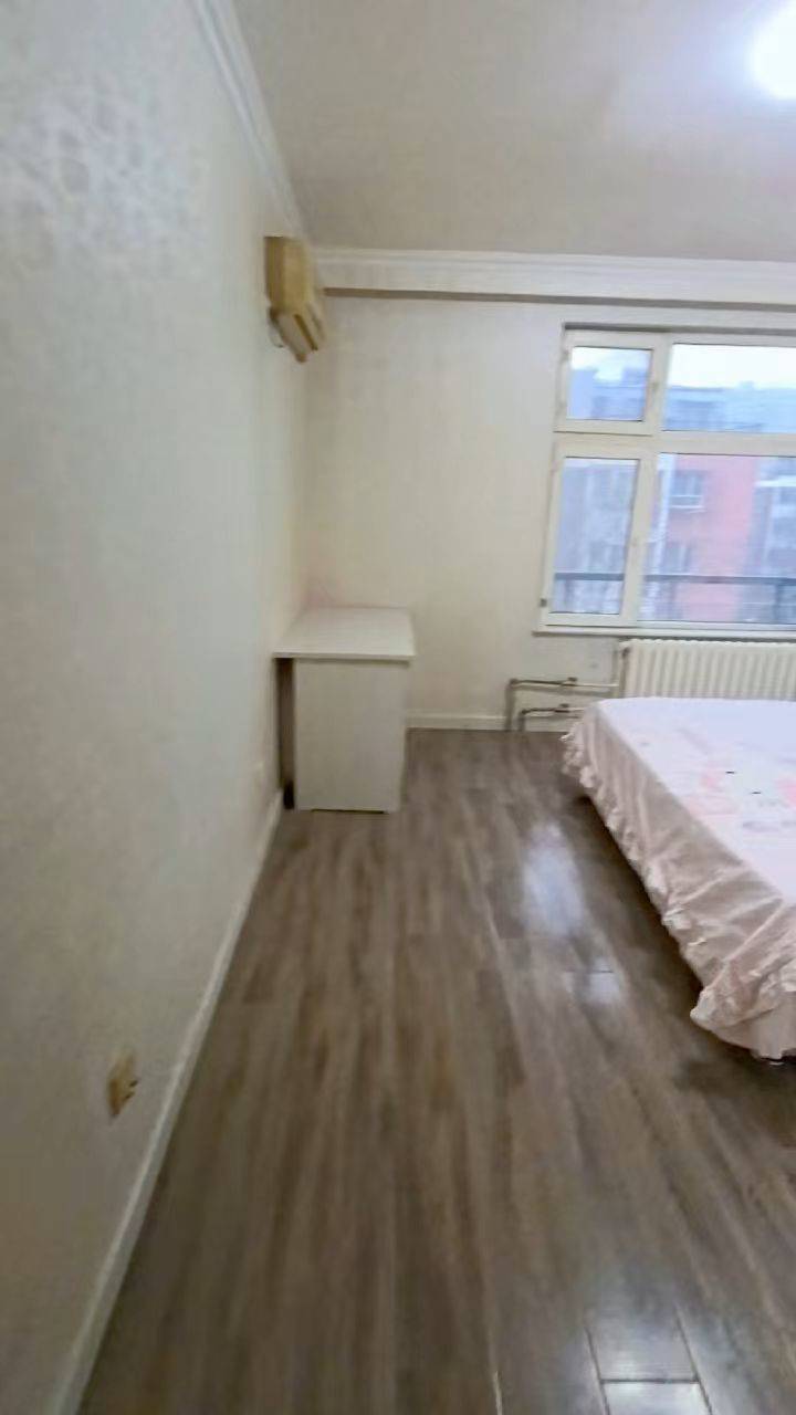 找租户龙腾苑六区