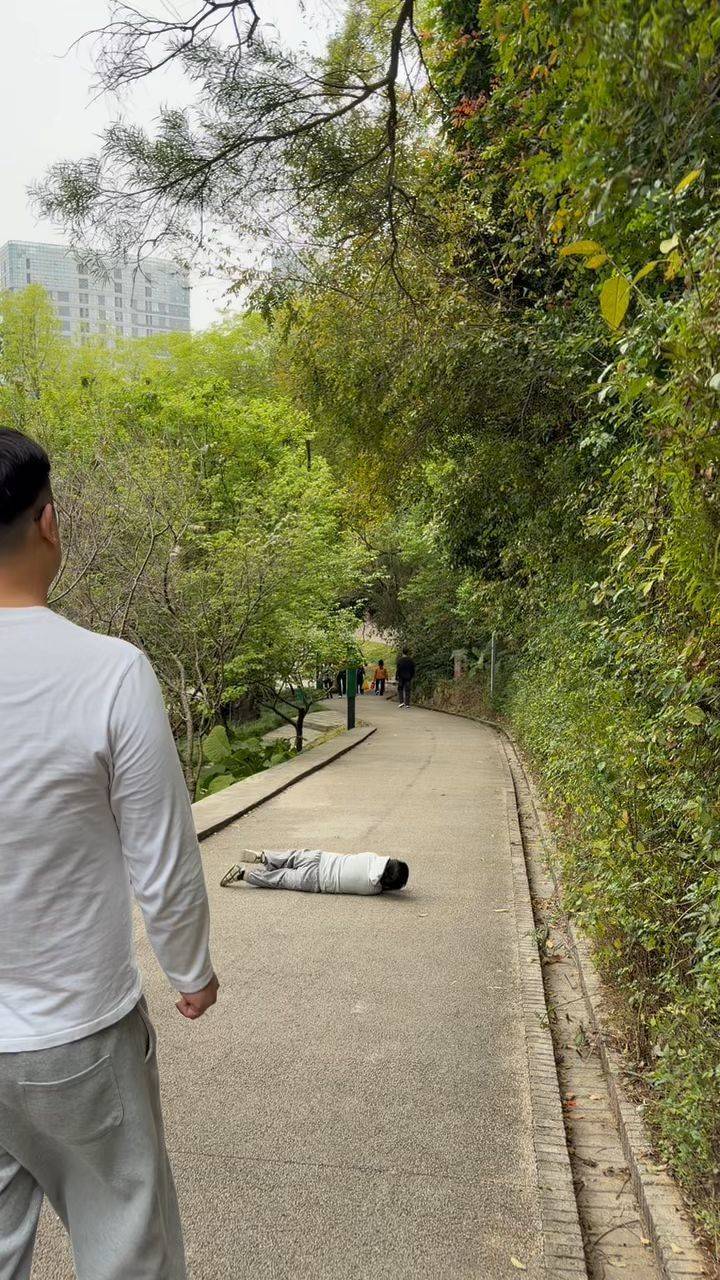 解锁最轻松的下山方法