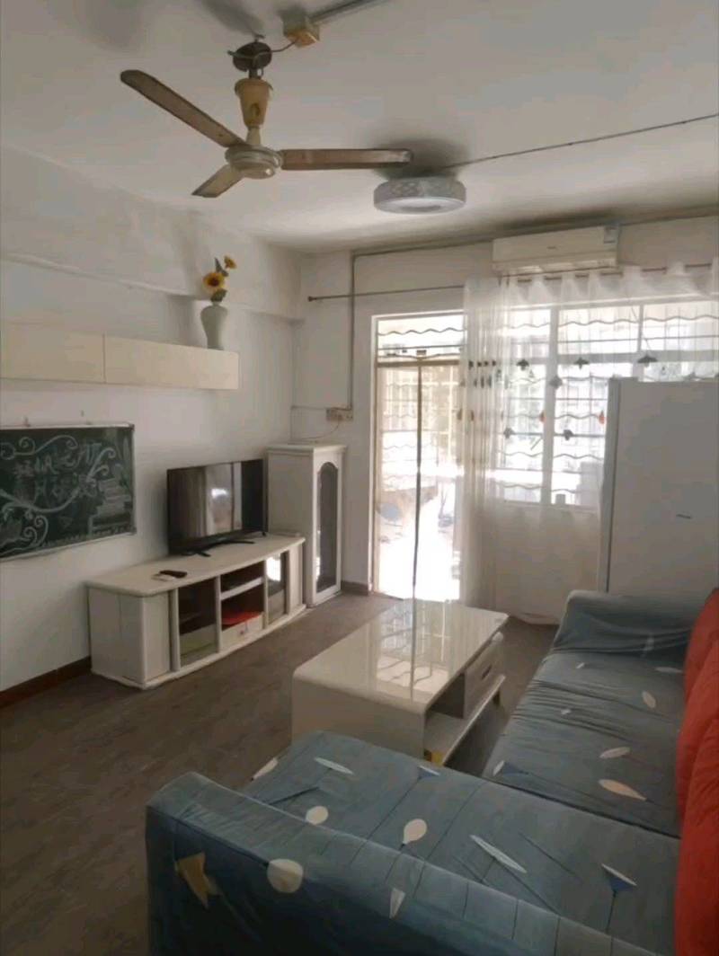 近地铁马务站2楼房东直租或分租主次卧室